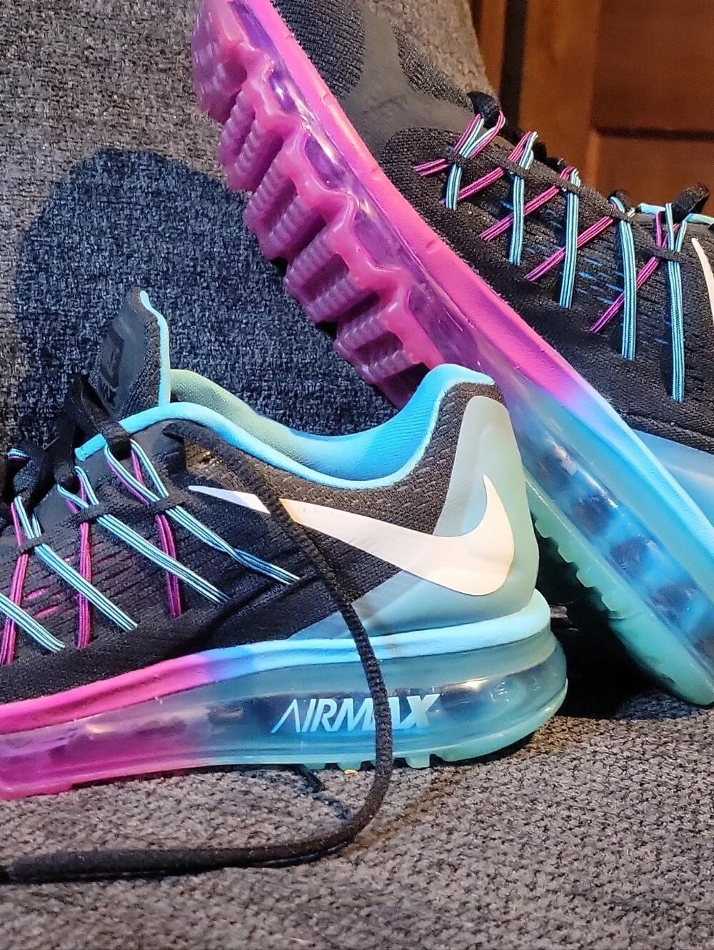 Nike Women's Air Max 2015 Sneakers Shoe Size 9 - Picture 5 of 10